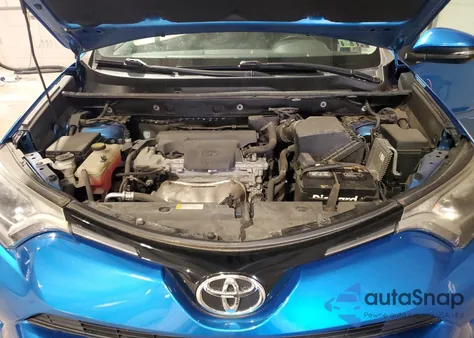 2016 Toyota Rav4 Xle z USA, uszkodzony, nr VIN 2T3RFREV7GW437546